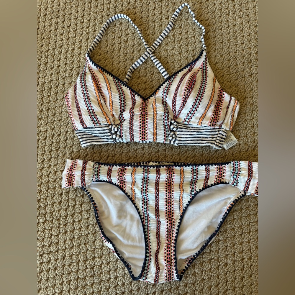 *NWT* Jessica Simpson Aztec striped bikini